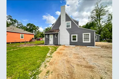 2555 Pierce Street, Beaumont, TX 77703 - Photo 1