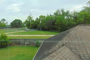 1739 Lakewinds Dr, Missouri City, TX 77459 - Photo 29