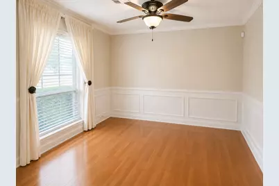 826 Greenbelt Drive, Houston, TX 77079 - Photo 11