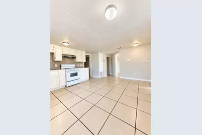 8121 Masterson Street #1, Houston, TX 77029 - Photo 5