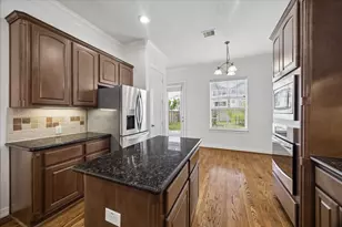 7608 Janak Dr, Houston, TX 77055 - Photo 7