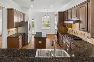 7608 Janak Dr, Houston, TX 77055 - Photo 9