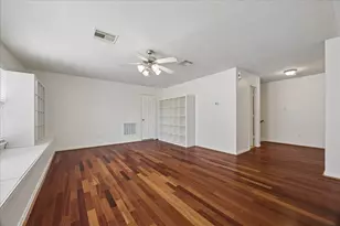 7608 Janak Dr, Houston, TX 77055 - Photo 25