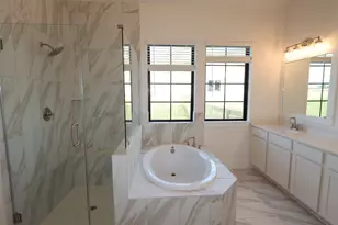 16598 Gaines Gln Ln, Montgomery, TX 77316 - Photo 5