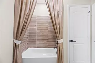 28410 Vineyard Terrace Ln, Fulshear, TX 77441 - Photo 33