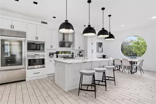 2025 Colquitt St, Houston, TX 77098 - Photo 9
