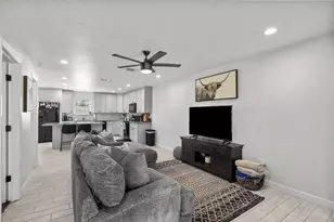 2914 St Anne St, Liverpool, TX 77577 - Photo 5