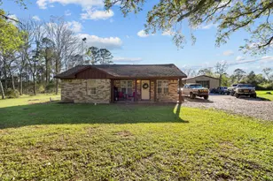 2914 St Anne St, Liverpool, TX 77577 - Photo 1