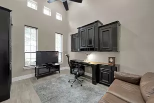 14 Winsome Path Circle, The Woodlands, TX 77382 - Photo 5