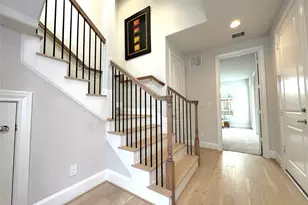 819 Bringhurst St, Houston, TX 77020 - Photo 3