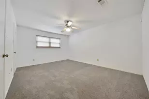 14435 Misty Meadow Ln, Houston, TX 77079 - Photo 17