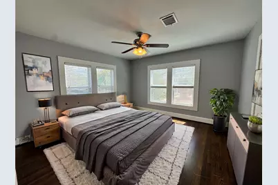1011 E 6th 1/2 Street #4, Houston, TX 77009 - Photo 1