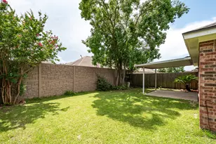 4705 Meadowood Dr, Baytown, TX 77521 - Photo 9