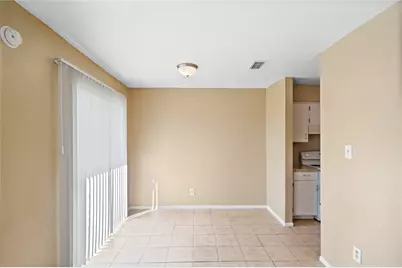 2202 16th Ave Avenue N #9, Texas City, TX 77590 - Photo 3