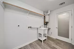 1505 Chippendale Rd, Houston, TX 77018 - Photo 35