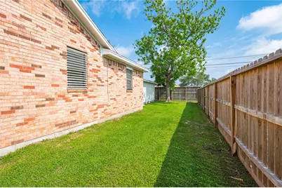 6918 Woodrow Street, Texas City, TX 77591 - Photo 31
