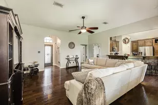 111 Gold Finch Ct, Richwood, TX 77531 - Photo 7