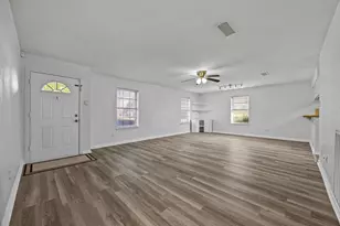 2103 6th St, Stafford, TX 77477 - Photo 3