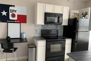 1546 Lombardy St, Houston, TX 77023 - Photo 7