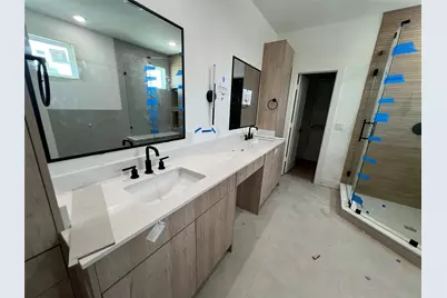 511 Hillwood Heights Drive, Houston, TX 77091 - Photo 33