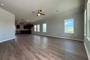 288 Buckskin Dr, Palacios, TX 77465 - Photo 5