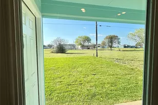 288 Buckskin Dr, Palacios, TX 77465 - Photo 21