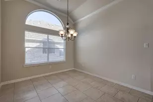 22 Powers Bend Wy, The Woodlands, TX 77382 - Photo 5
