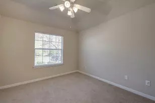 22 Powers Bend Wy, The Woodlands, TX 77382 - Photo 19