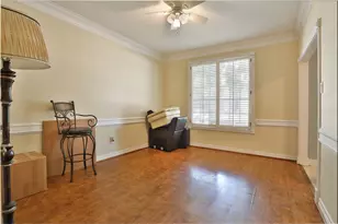 2015 Pecan Trail Dr, Richmond, TX 77406 - Photo 9
