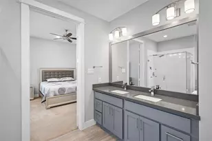 427 Yale Oaks Ln, Houston, TX 77091 - Photo 13