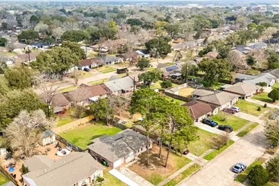 5758 Greencraig Drive, Houston, TX 77035 - Photo 17