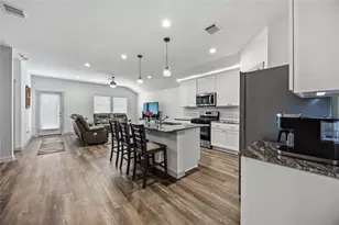 1029 Great Barracuda Ln, Alvin, TX 77511 - Photo 7