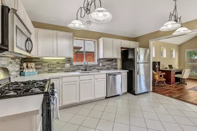 4402 Leyland Drive, Pearland, TX 77584 - Photo 9