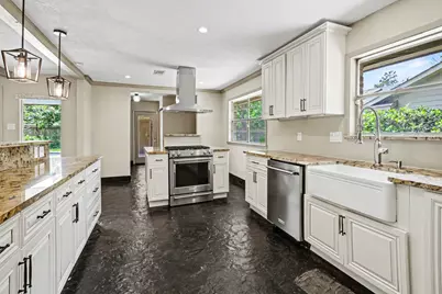 5251 Birdwood Road, Houston, TX 77096 - Photo 15