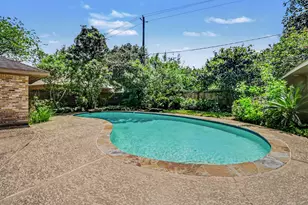 5251 Birdwood Rd, Houston, TX 77096 - Photo 33