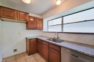 2030 Creek Valley Ln, Sugar Land, TX 77478 - Photo 23