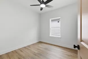 9803 Bucroft, Houston, TX 77029 - Photo 35