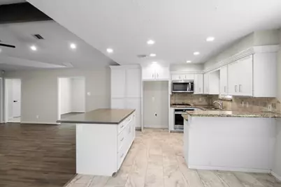 5618 Willowbend Boulevard, Houston, TX 77096 - Photo 13