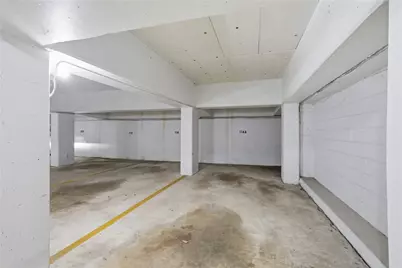 5050 Ambassador Way #112, Houston, TX 77056 - Photo 31