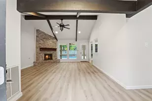 1907 Tangle Lake Dr, Houston, TX 77339 - Photo 5