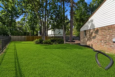 1907 Tangle Lake Drive, Houston, TX 77339 - Photo 37