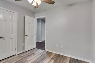 326 S Bell Dr, Texas City, TX 77591 - Photo 13