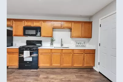 326 S Bell Drive, Texas City, TX 77591 - Photo 9