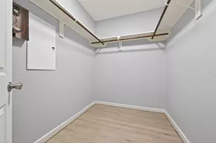 1128 E 24th St, Houston, TX 77009 - Photo 17