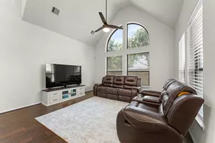 17805 Arapaho Hill Ln, Humble, TX 77346 - Photo 9