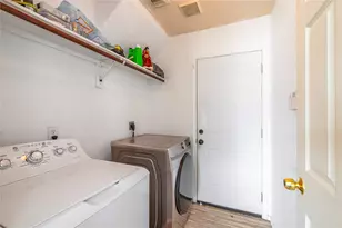 8115 Sanford St, Baytown, TX 77521 - Photo 9