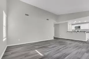 8 Still Glen Ct, Spring, TX 77381 - Photo 7