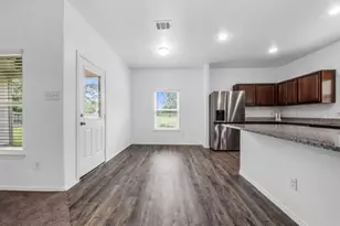9850 Hunter Springs, Conroe, TX 77306 - Photo 15