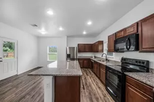 9850 Hunter Springs, Conroe, TX 77306 - Photo 13