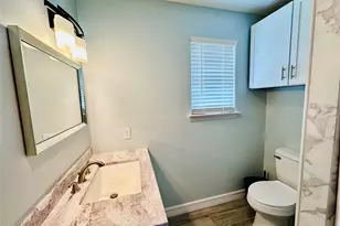 189 W Lakeview, Onalaska, TX 77360 - Photo 17